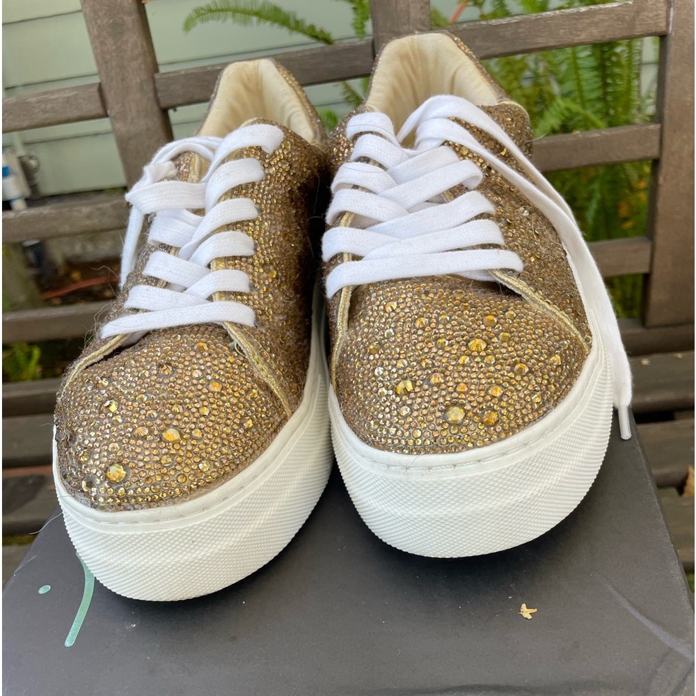 Betsey Johnson suton Highwall Bling Platform Sneaker\Gold Metallic\Sz 9 Sneakers